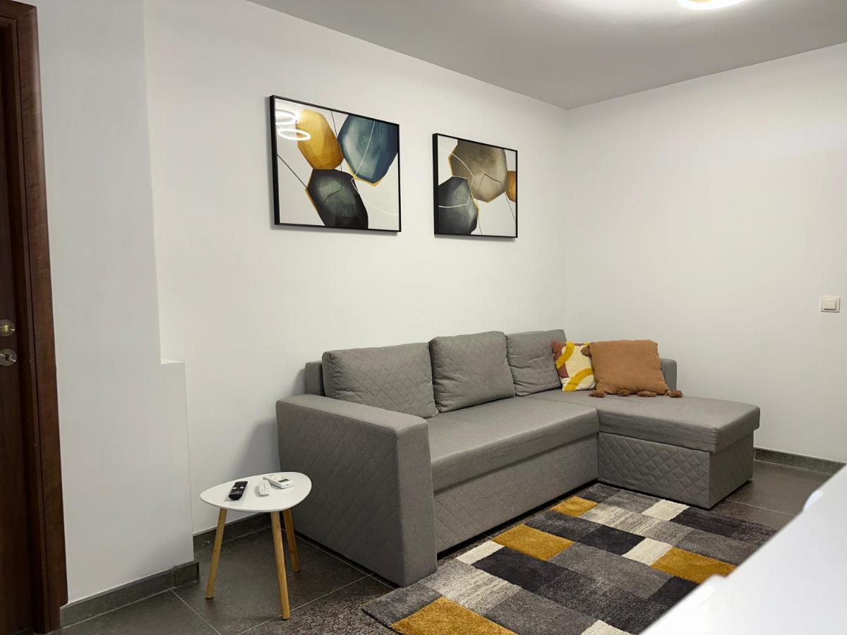 Xox Comfort Obregia Bucarest Exterior foto